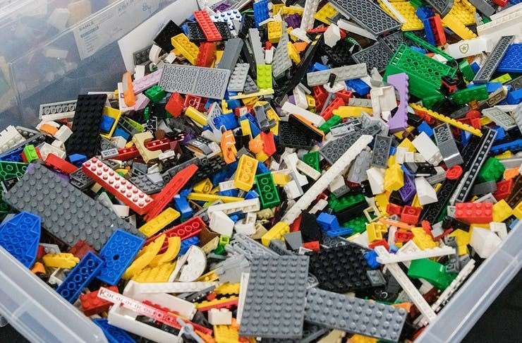 Dig Through Tonnes Of LEGO At The South Side’s New Pre-Loved Lego Store