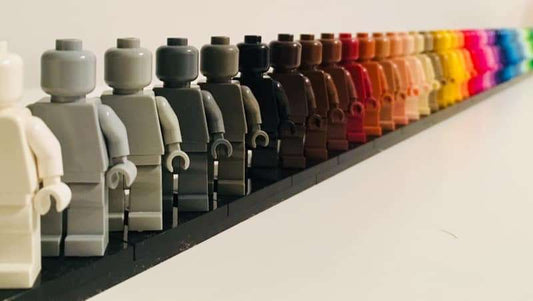 How To Start Your Monochrome LEGO Minifigures Collection