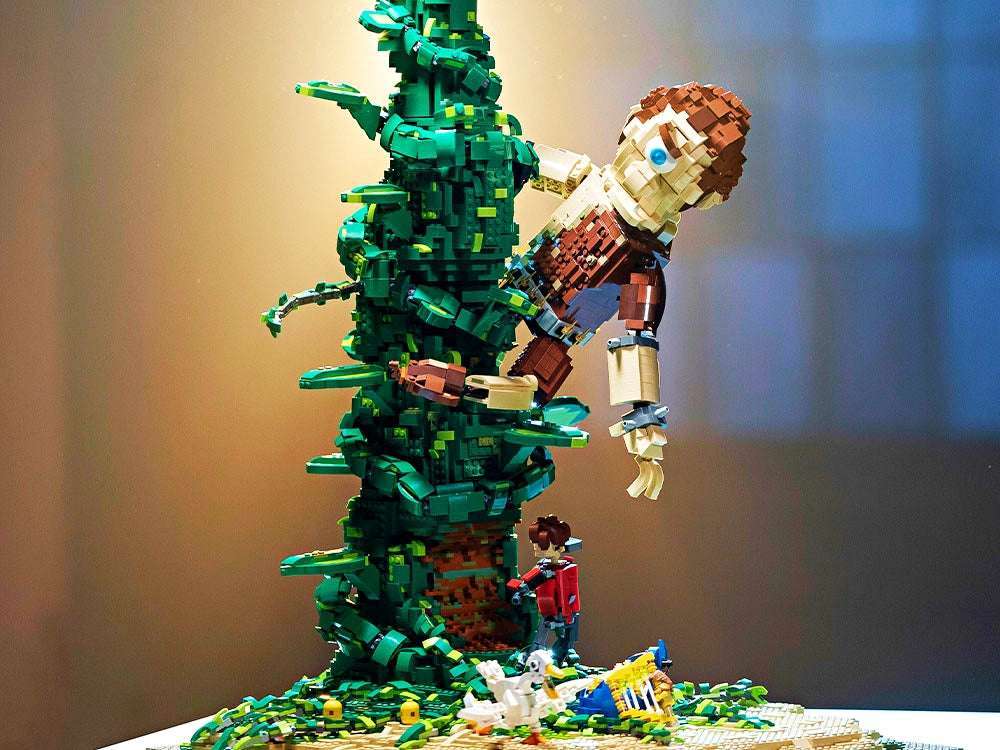 Tips for building foliage with Damian from LEGO Masters