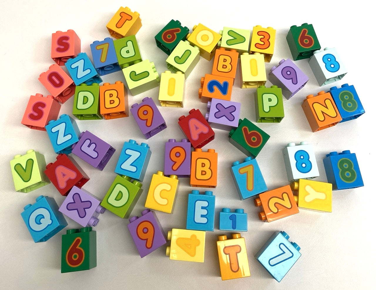 LEGO Duplo Fun Pack Printed Bricks Mixed Letters and Numbers