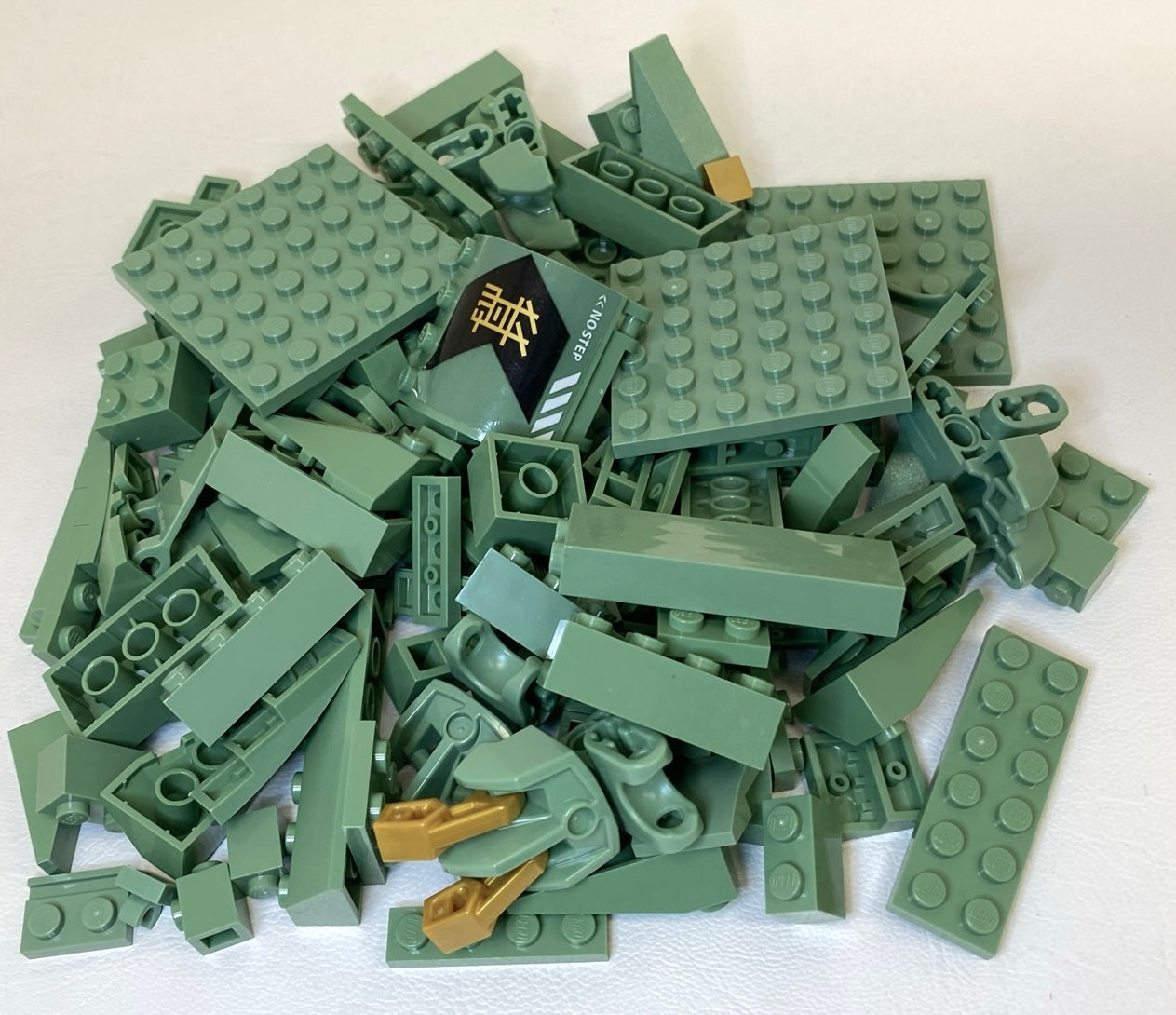 LEGO Sand Green Fun Pack Mixed Pieces