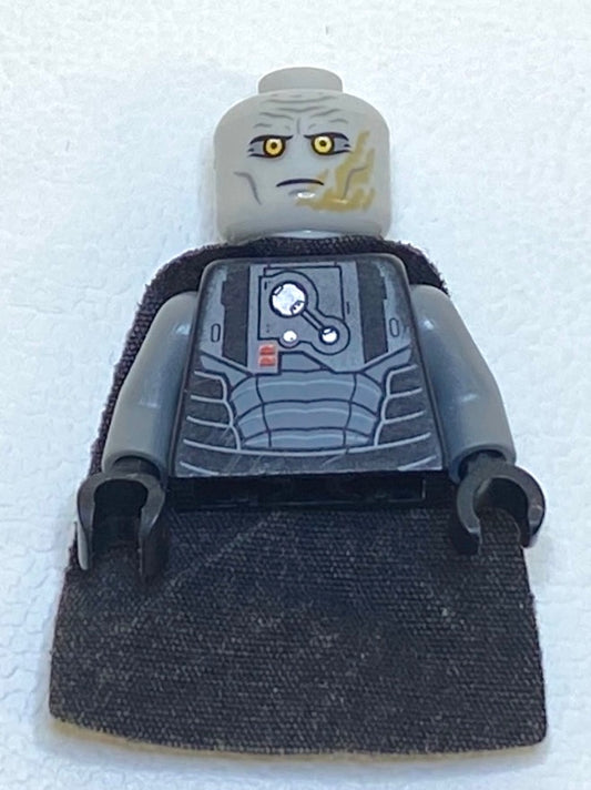 LEGO Star Wars Head Torso and Cape for Darth Malgus Minifigure