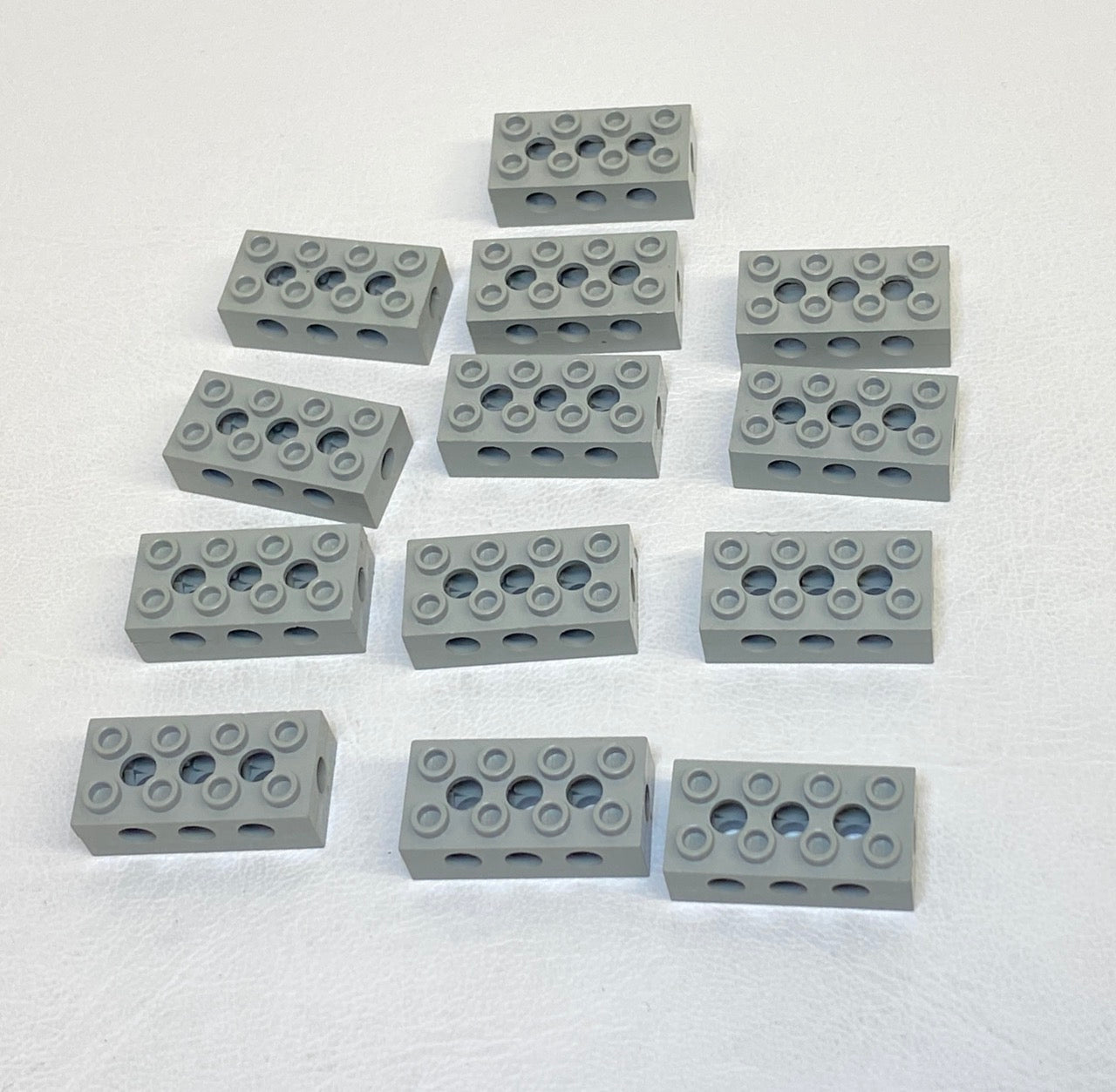 LEGO Technic Vintage Brick 2x4 Fun Pack Light Grey (Old Shade)