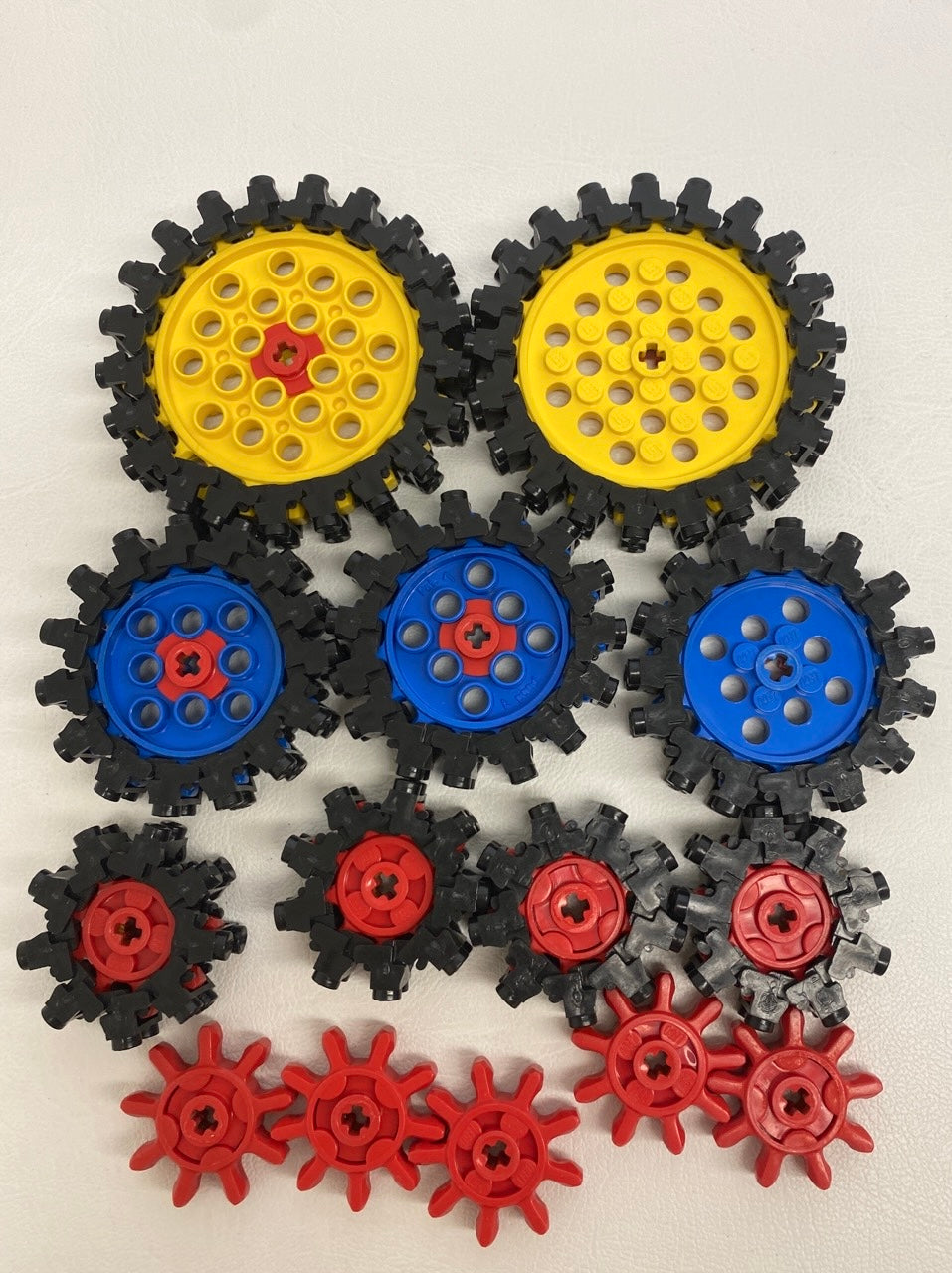 LEGO Vintage Fun Pack Gears and Chain Links