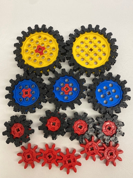 LEGO Vintage Fun Pack Gears and Chain Links