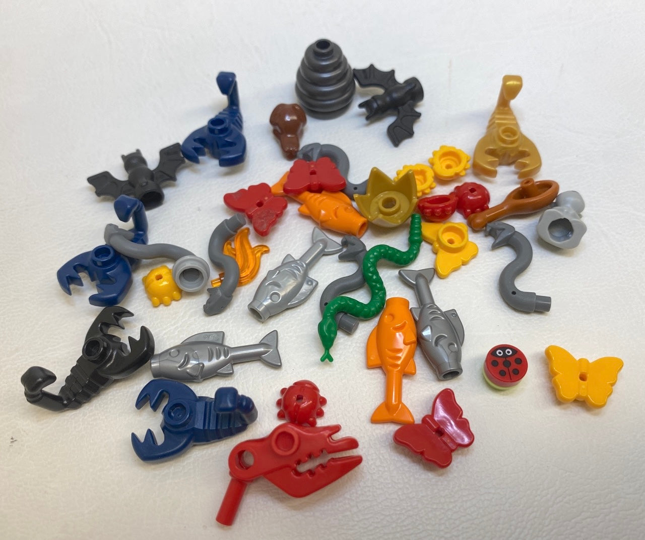 LEGO Animals Mixed Fun Pack Fish Bugs Scorpions Snakes and More