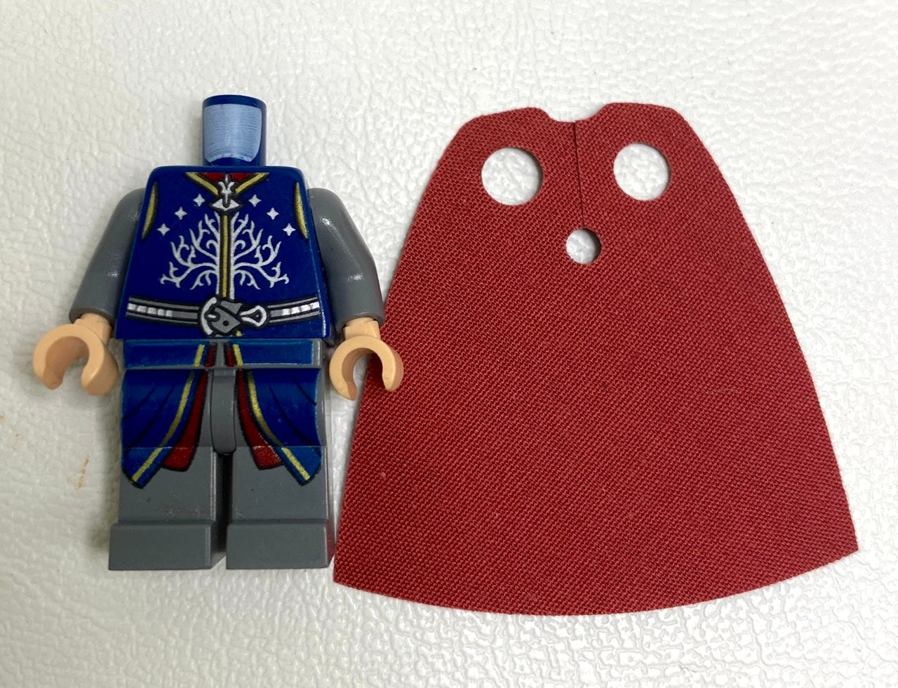 LEGO Lord of the Rings Aragorn Minifigure (Missing Head and Hair)