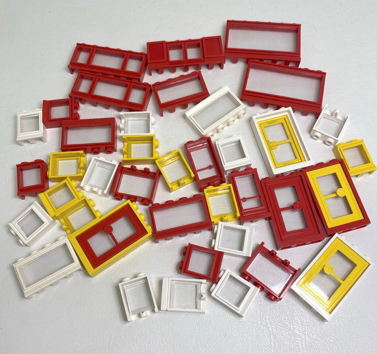 LEGO Vintage Doors and Windows Fun Pack City / Town / Trains / Basic