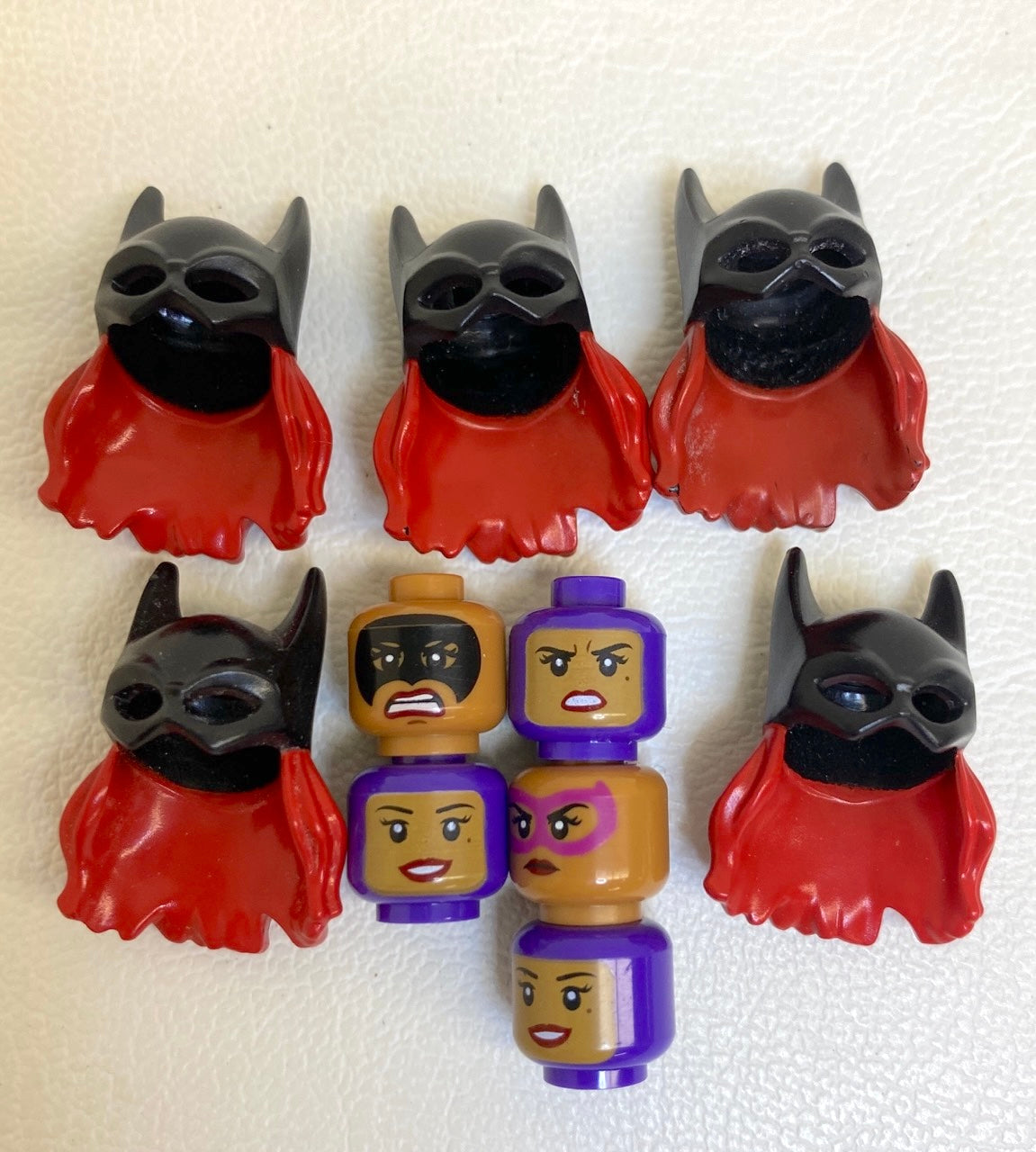 LEGO DC Superheroes Batgirl Minifigure Pieces Mixed Fun Pack