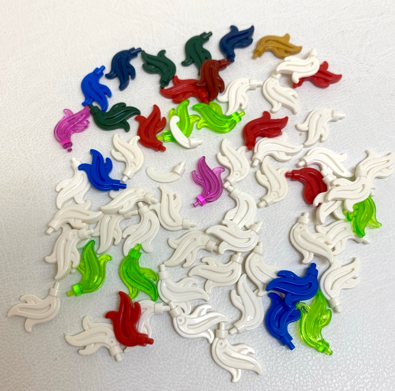 LEGO Feather Plumes Mixed Fun Pack Including Rare Colours