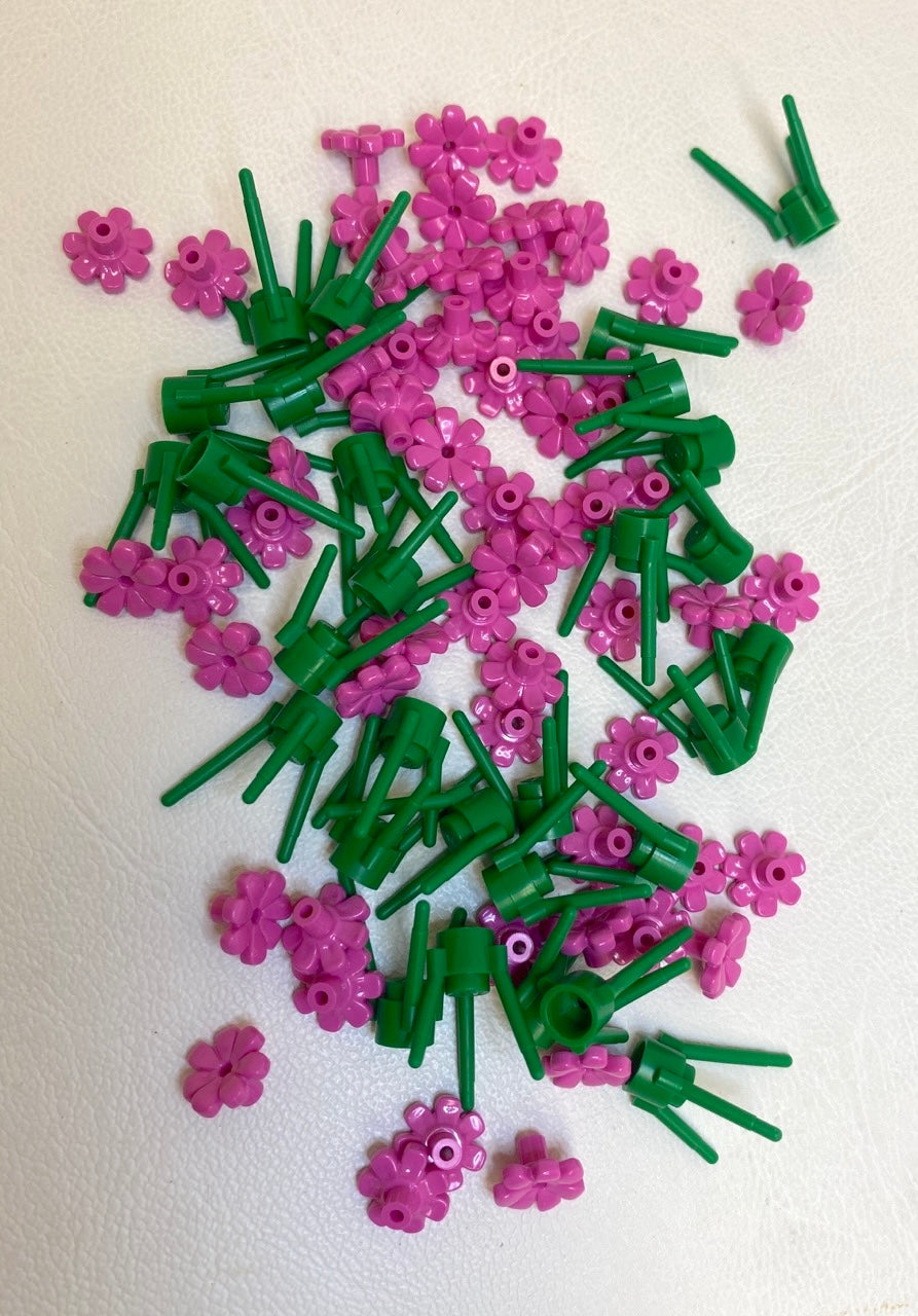 LEGO Plants Dark Pink Flowers Fun Pack with Green Stems