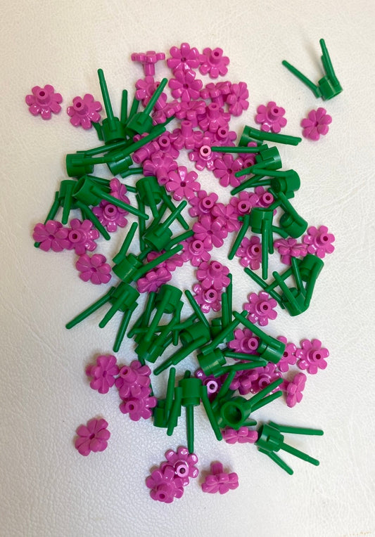 LEGO Plants Dark Pink Flowers Fun Pack with Green Stems