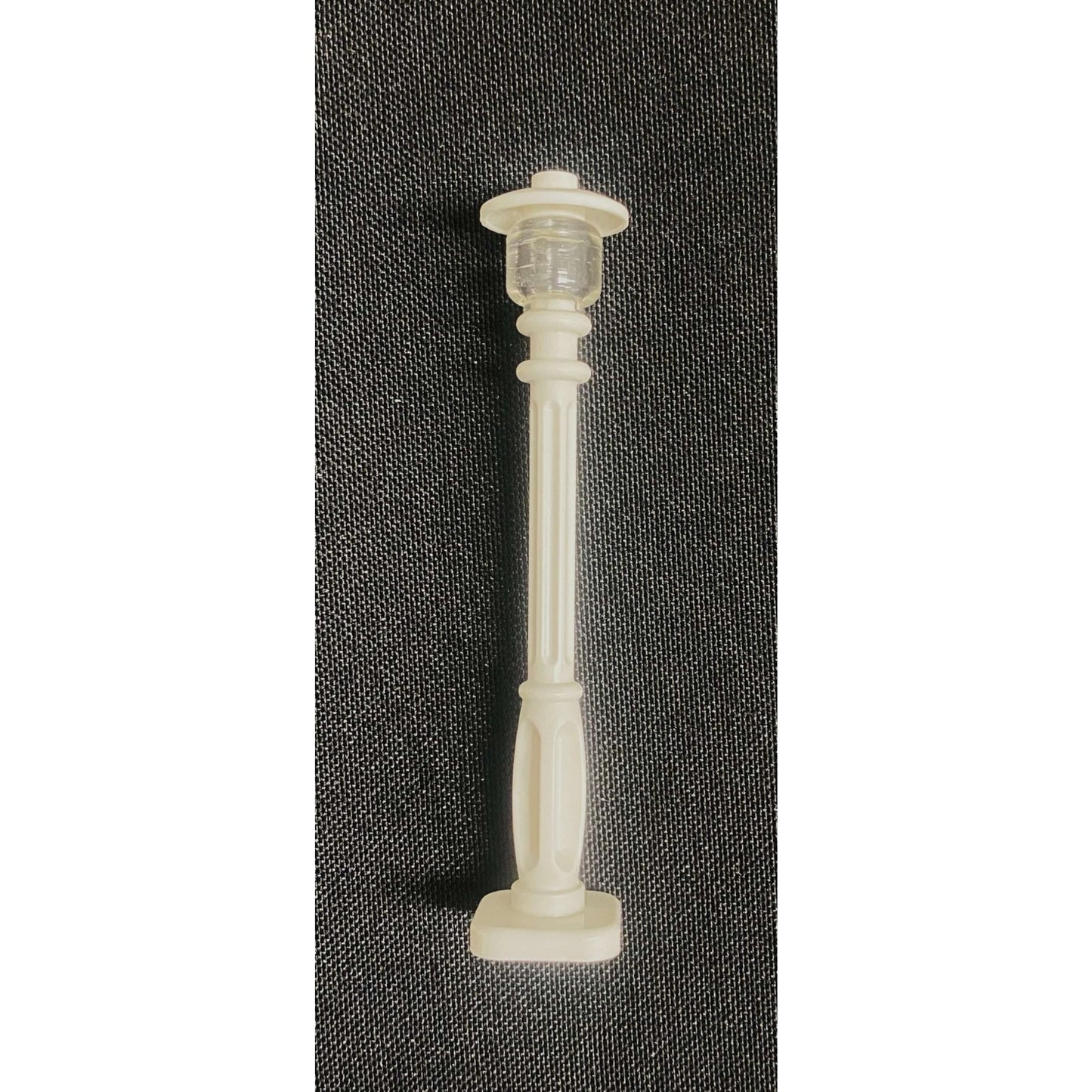 lego-lamp-post-assembly-white-city-support-trans-brickresales-pty-ltd-693-1-scaled